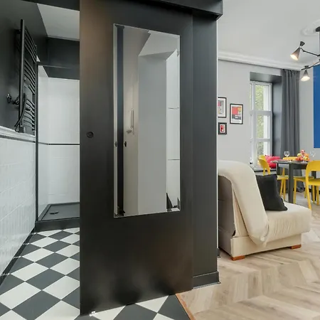 Fabryczna Apartament Pelen Barw Centrum Lodzi By Renters Apartment *