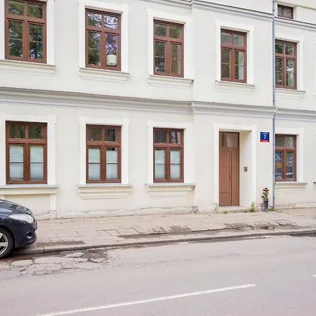 Fabryczna Apartament Pelen Barw Centrum Lodzi By Renters * Lodz