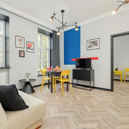 Fabryczna Apartament Pelen Barw Centrum Lodzi By Renters Apartment Lodz